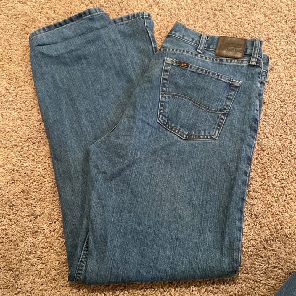 Lee jeans.